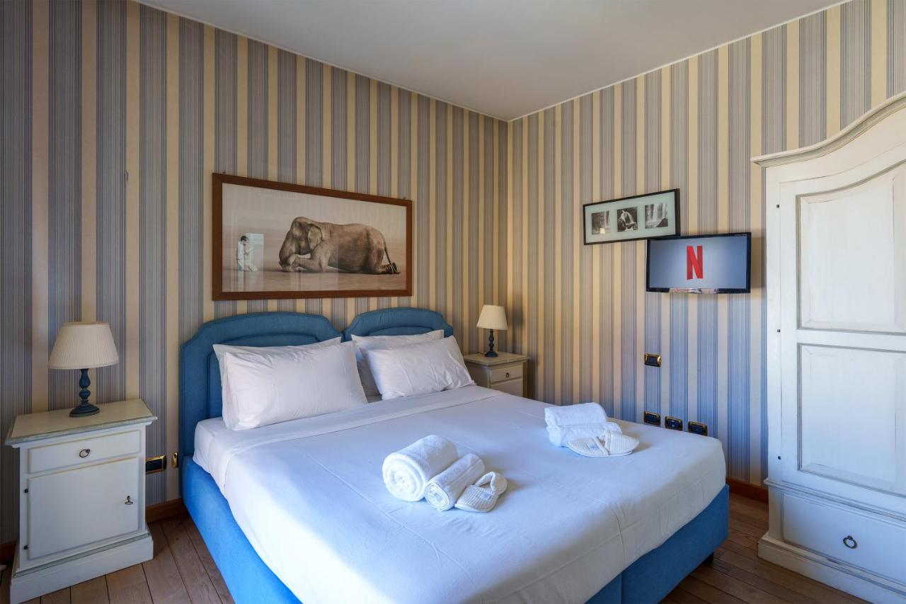 Montenapoleone-duomo Attico Di Lusso E Parcheggio Privato Appartement Milan